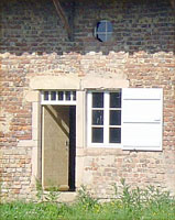 2005 : Bâtiment d'habitation en façade est 